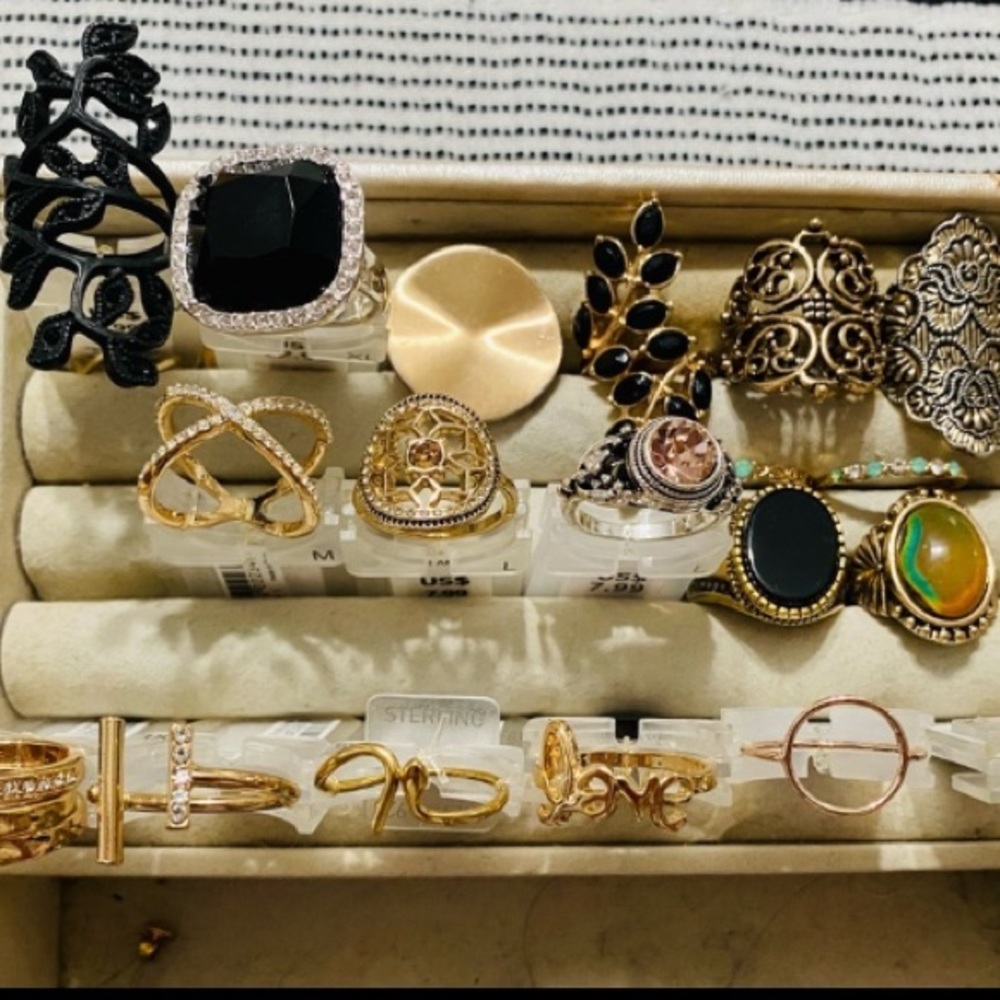 Ring (s) ! Gorgeous Various Rings ! - Picture 2 of 9